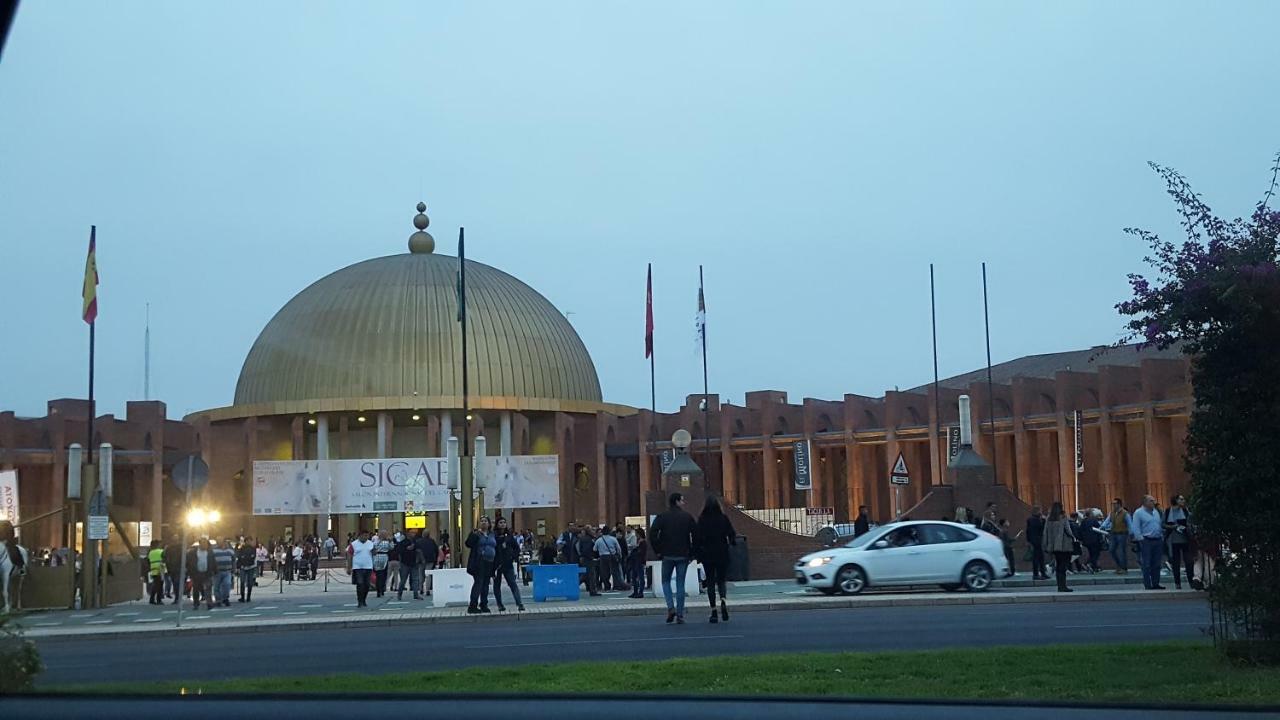 Apartamento Frente A Palacio De Congresos Siviglia Esterno foto